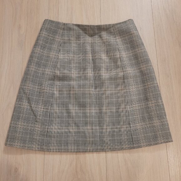 BABATON | Aritzia Hopper Plaid Skirt | Sz. 2 - Picture 9 of 9